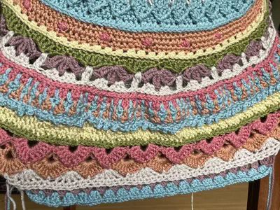 Here's the start of the corner, in desperate need of blocking.